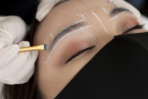 Defining the brow shape for Microblading.